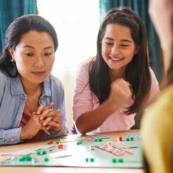 Hasbro Monopoly Classic, Brettspiel -Spielzeug Verkaufsgeschäft Hasbro Monopoly Classic Brettspiel@@1807326 7