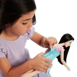 Mattel My First Barbie Renee Mit Fuchs (schwarzeHaare), Puppe 12 Mattel My First Barbie Renee Mit Fuchs (schwarzeHaare), Puppe -Spielzeug Verkaufsgeschäft Mattel My First Barbie Renee mit Fuchs schwarzeHaare Puppe@@1888848 5